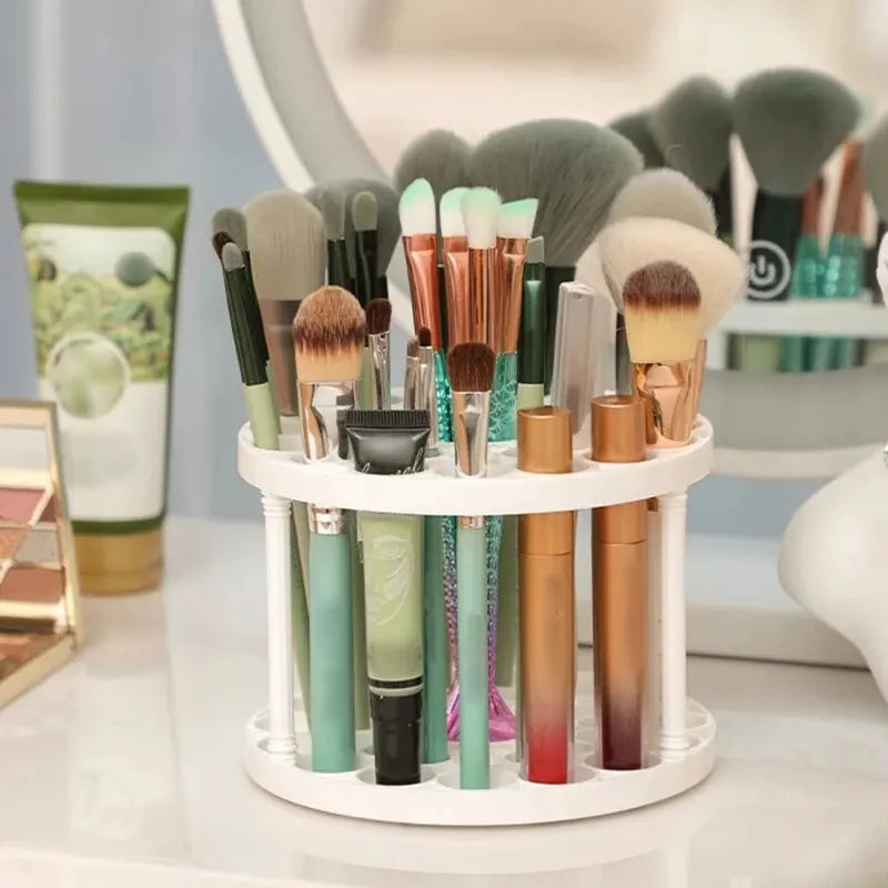 Olvídate del desorden y ten siempre a la mano tus herramientas de maquillaje de forma elegante y práctica.