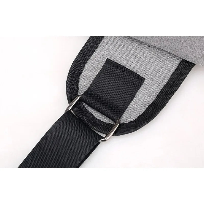 ¡Descubre el Bolso de Pecho para Hombre, la bandolera perfecta para mantener tus pertenencias organizadas mientras disfrutas de tus actividades al aire libre