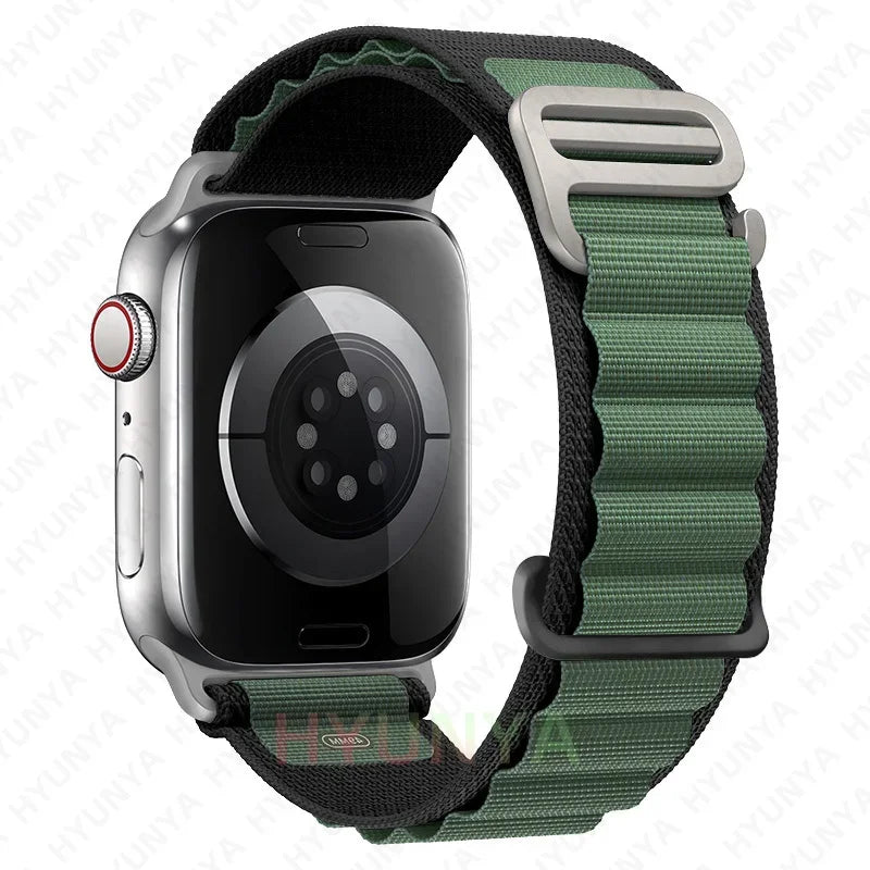 Comodidad, resistencia y estilo para tu Apple Watch con la correa Alpine deportiva.