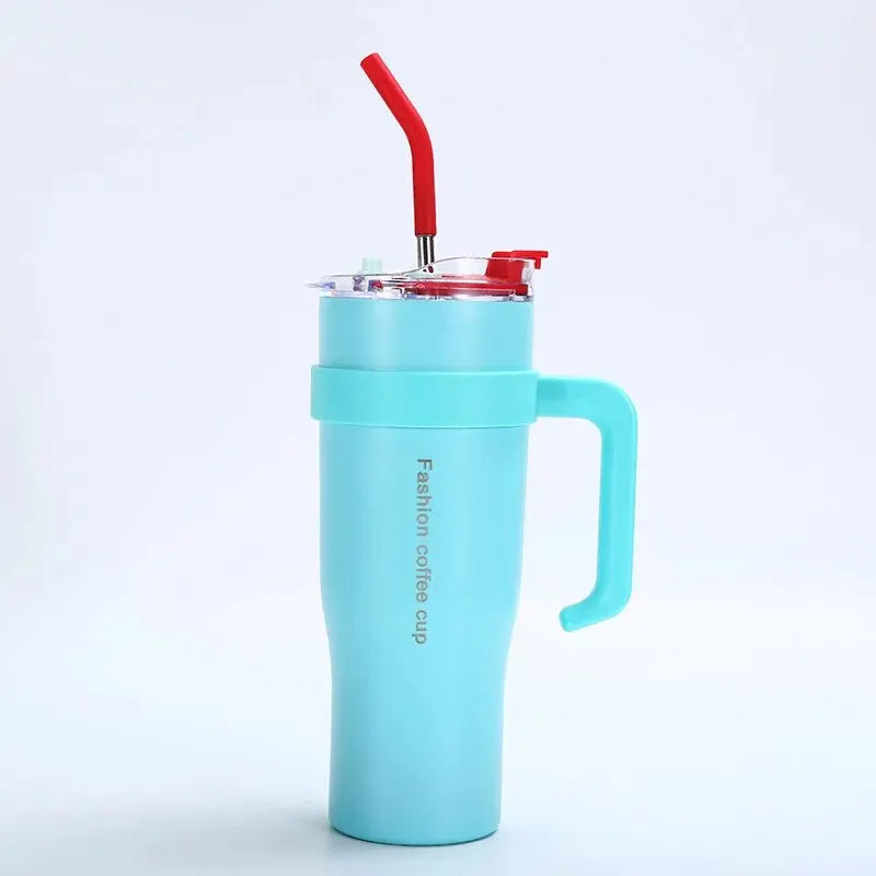 Descubre la botella deportiva perfecta, 1.2 L . Popote y Mango plegable.