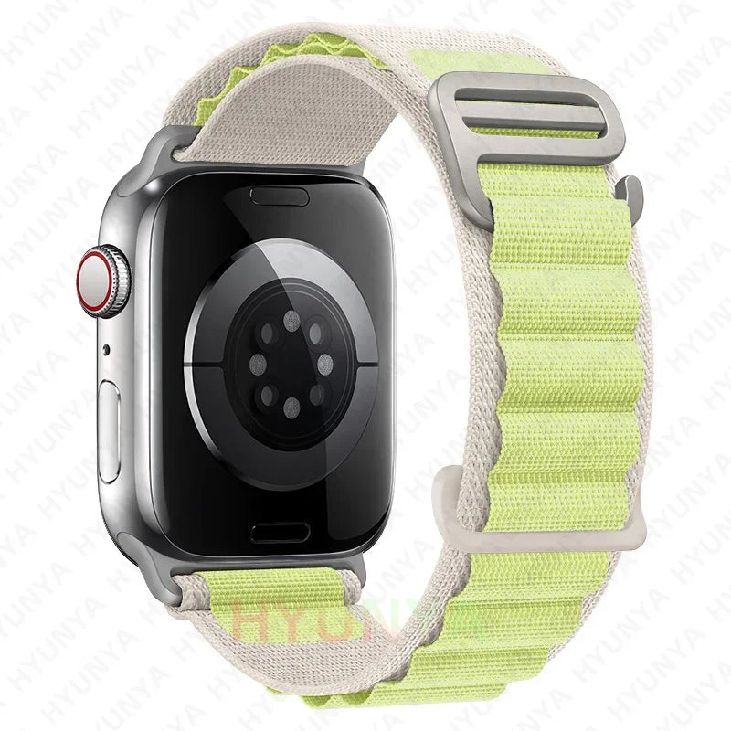 Comodidad, resistencia y estilo para tu Apple Watch con la correa Alpine deportiva.