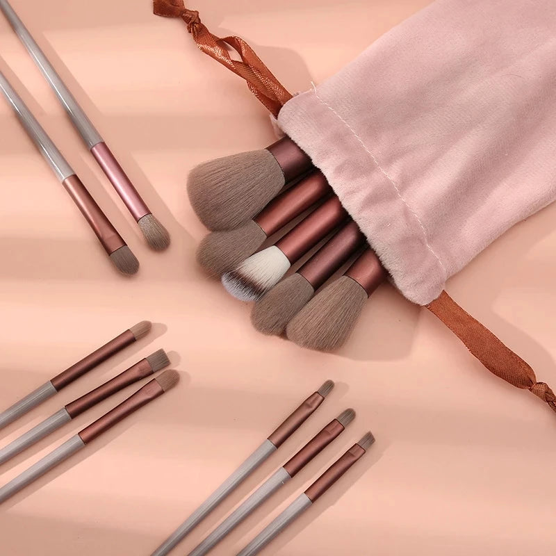Dale un Toque Profesional y Elegante a tu Rutina de Maquillaje!