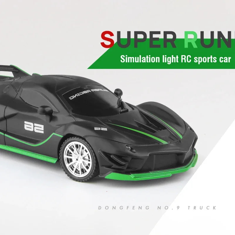 ¡El regalo perfecto para los pequeños amantes de la velocidad y la adrenalina! Presentamos el Coche de Deriva RC de alta velocidad, diseñado para ofrecer una experiencia de carreras realista y emocionante. Ideal para niños y niñas