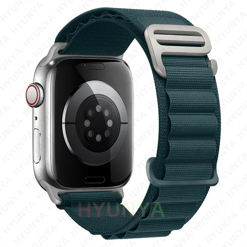 Comodidad, resistencia y estilo para tu Apple Watch con la correa Alpine deportiva.