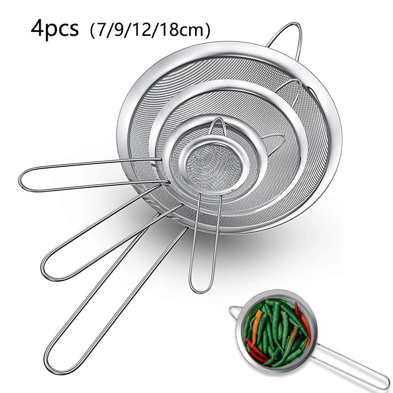 Precisión y durabilidad en tu cocina con este set de coladores de acero inoxidable.