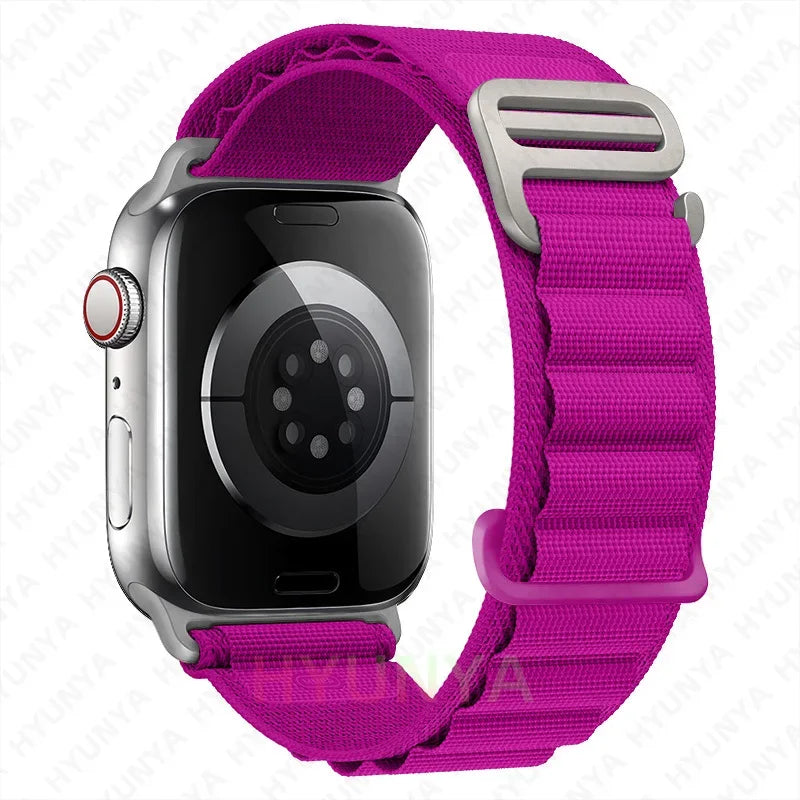 Comodidad, resistencia y estilo para tu Apple Watch con la correa Alpine deportiva.