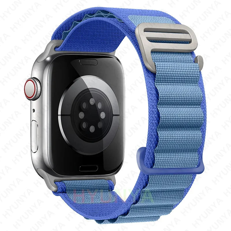Comodidad, resistencia y estilo para tu Apple Watch con la correa Alpine deportiva.