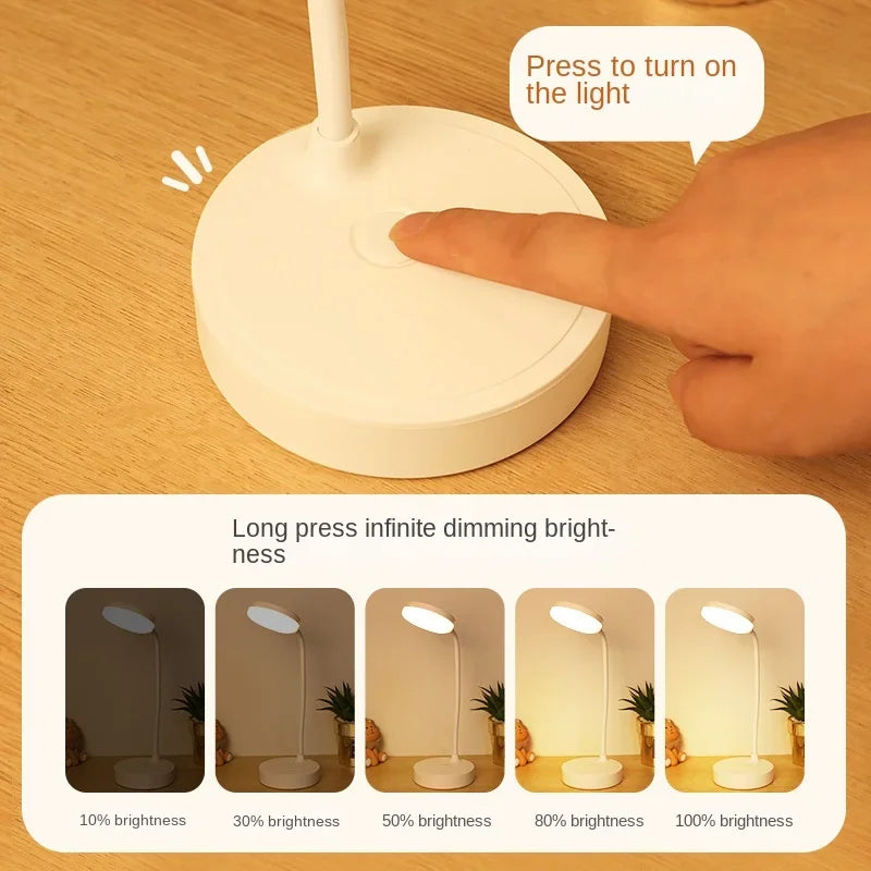 ¿Buscas una lámpara que combine estilo, funcionalidad y protección ocular? Nuestra Lámpara LED de Mesa es perfecta para crear un ambiente cómodo y productivo en cualquier espacio. Ya sea que la uses en tu escritorio de oficina