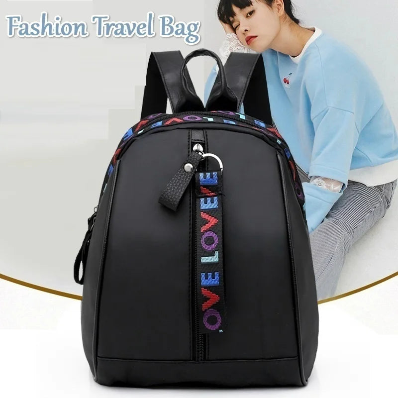 Mochila Casual LOVE-Estilo, Comodidad y Versatilidad. Lleva tu estilo a otro nivel.
