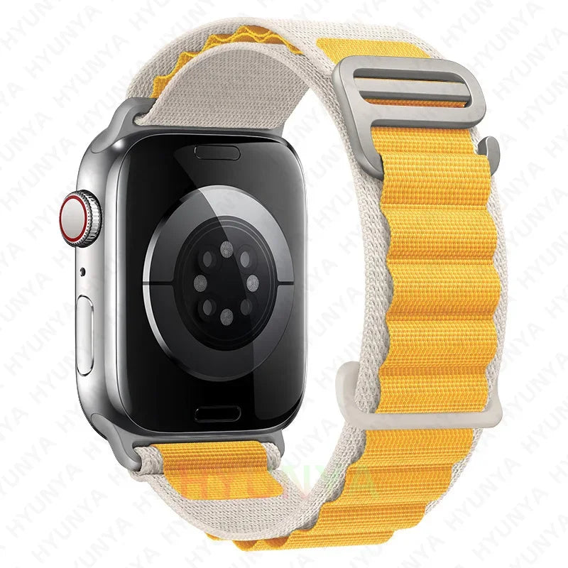 Comodidad, resistencia y estilo para tu Apple Watch con la correa Alpine deportiva.