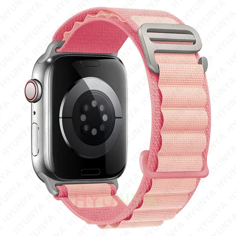 Comodidad, resistencia y estilo para tu Apple Watch con la correa Alpine deportiva.