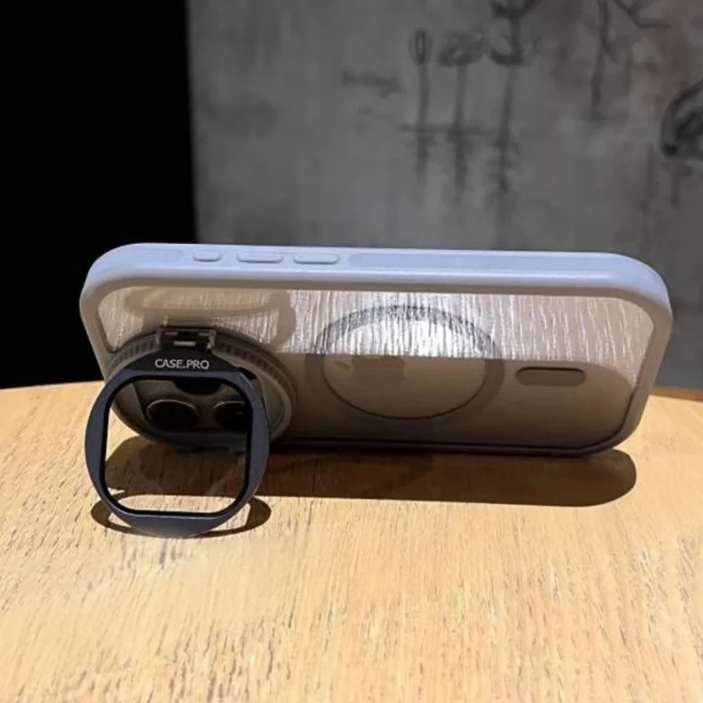 Protege lo más valioso de tu iPhone: Soporte con tapa para lente y MagSafe integrado.