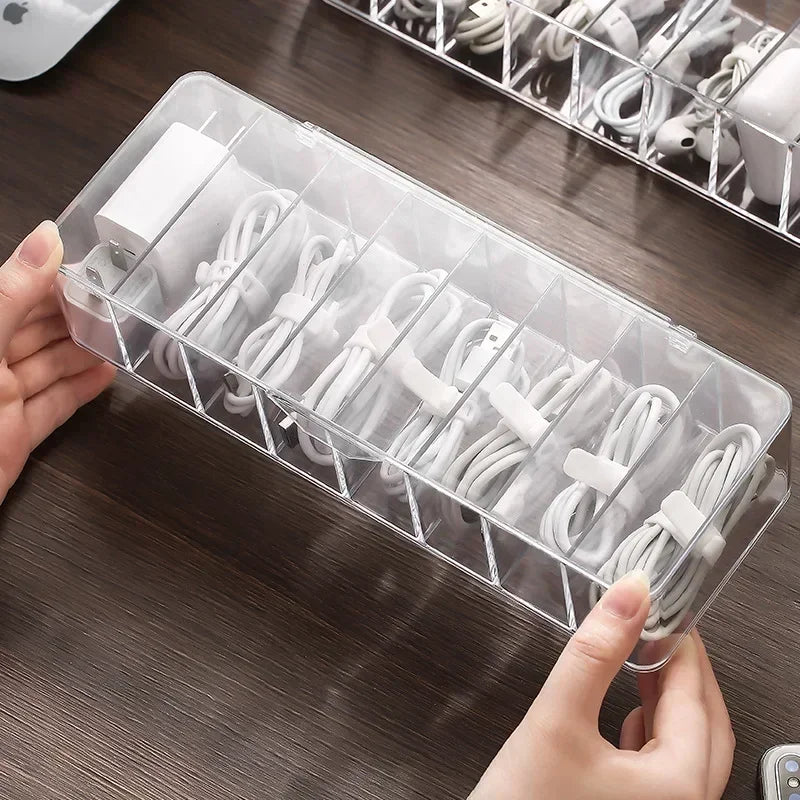 Despídete del Caos de Cables en tu Hogar u Oficina con esta Caja Organizadora.