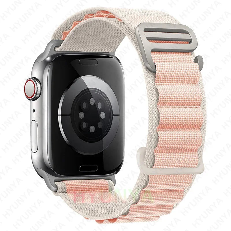 Comodidad, resistencia y estilo para tu Apple Watch con la correa Alpine deportiva.