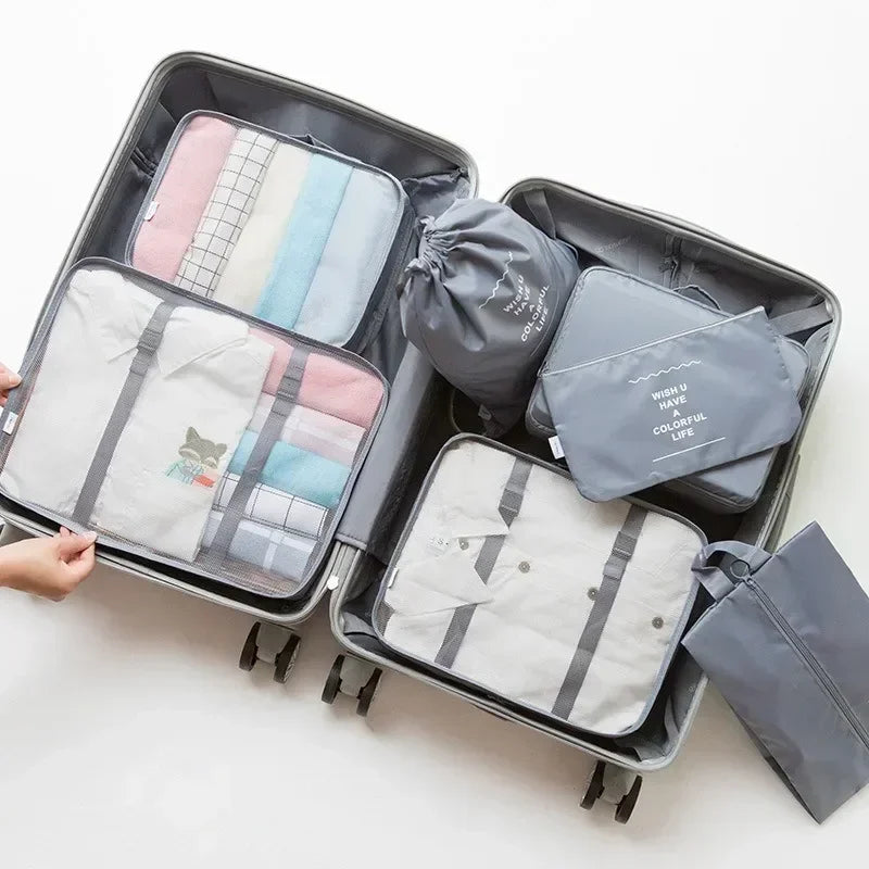 ¿Estás buscando una manera eficiente de organizar tu maleta y mantener todo en su lugar durante tus viajes? Este Juego de 7 Piezas de Organizadores de Viaje es la solución ideal para ti. Diseñado para ayudarte a empacar de manera ordenada y sin estrés
