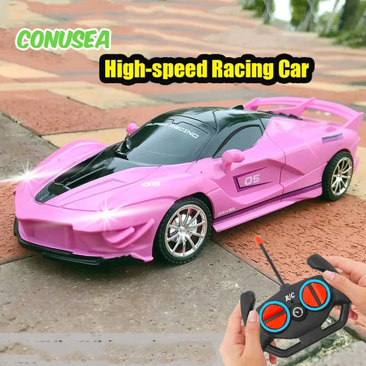 ¡El regalo perfecto para los pequeños amantes de la velocidad y la adrenalina! Presentamos el Coche de Deriva RC de alta velocidad, diseñado para ofrecer una experiencia de carreras realista y emocionante. Ideal para niños y niñas