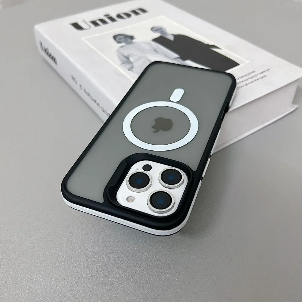Funda de lujo con armadura translúcida mate de Color magnético a prueba de golpes para iPhone 11 12 13 14 15 16 ProMax Magsafe cubierta de carga inalámbrica