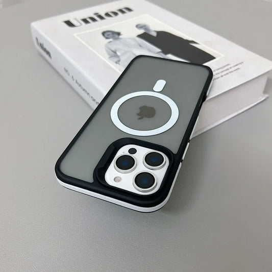 Funda de lujo con armadura translúcida mate de Color magnético a prueba de golpes para iPhone 11 12 13 14 15 16 ProMax Magsafe cubierta de carga inalámbrica
