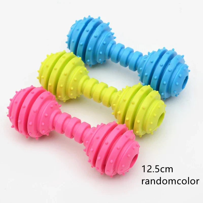 ¡Haz que tu mascota disfrute de horas de diversión y ejercicio con este juguete para perros de goma de alta calidad! Perfecto para perros pequeños, este juguete interactivo no solo ayuda a aliviar el aburrimiento