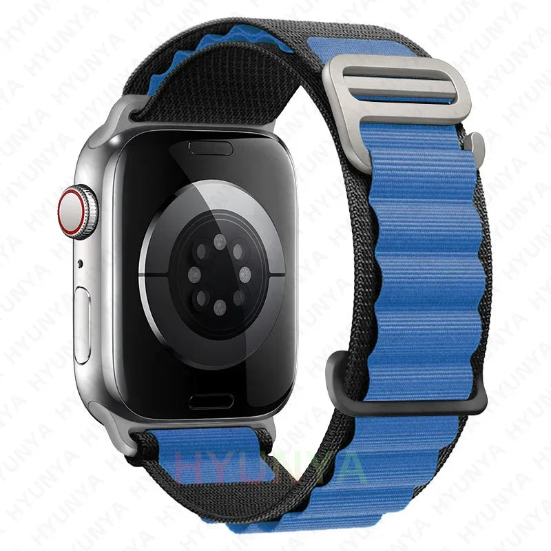 Comodidad, resistencia y estilo para tu Apple Watch con la correa Alpine deportiva.