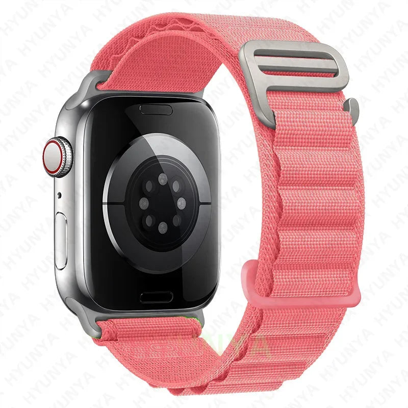 Comodidad, resistencia y estilo para tu Apple Watch con la correa Alpine deportiva.