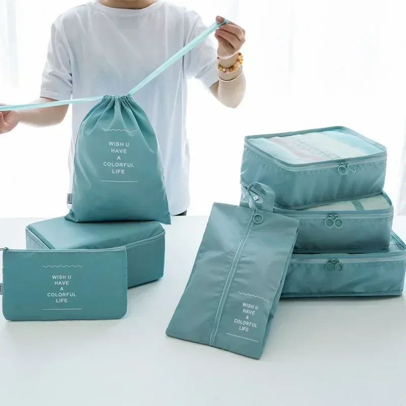 ¿Estás buscando una manera eficiente de organizar tu maleta y mantener todo en su lugar durante tus viajes? Este Juego de 7 Piezas de Organizadores de Viaje es la solución ideal para ti. Diseñado para ayudarte a empacar de manera ordenada y sin estrés