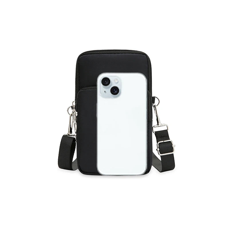 Lleva todo lo que necesitas con comodidad y estilo con este mini bolso cruzado impermeable.