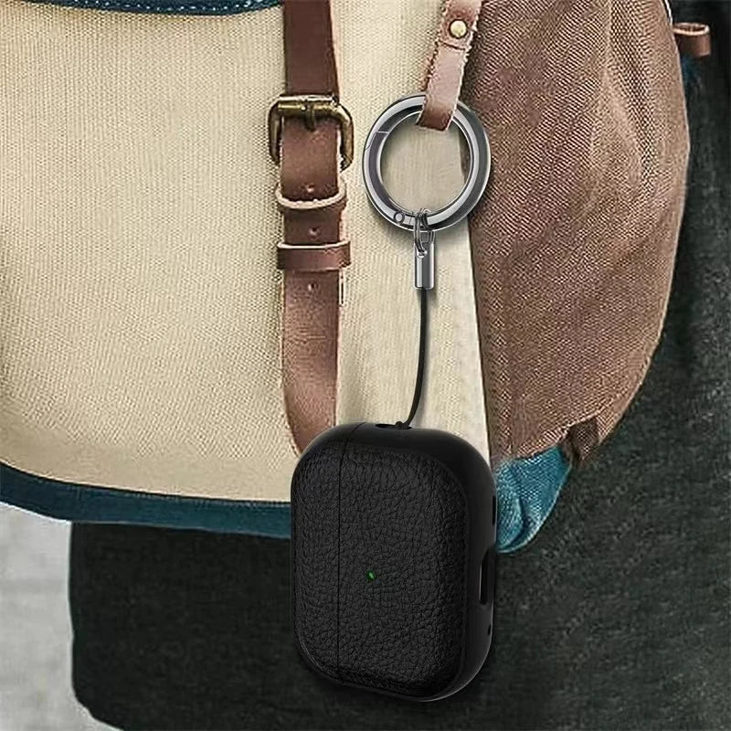Dale a tus AirPods el mejor cuidado con esta funda de textura de cuero, diseñada para ofrecer protección, estilo y comodidad.