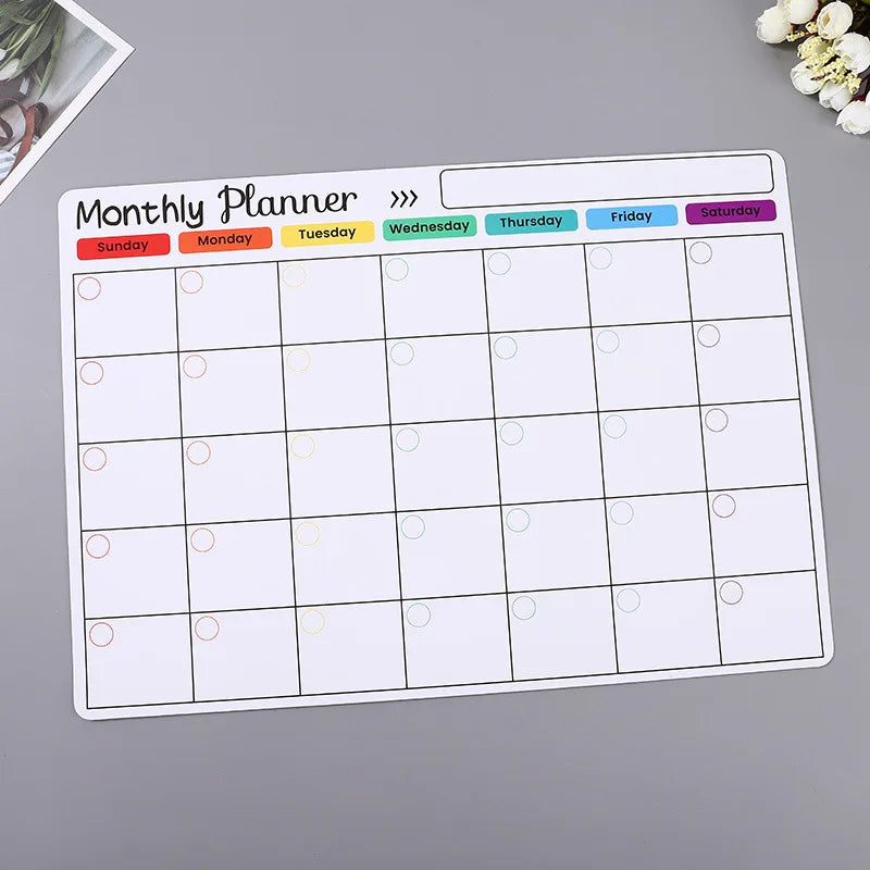 Organiza tu semana y tu mes de manera fácil y visual con este calendario magnético!
