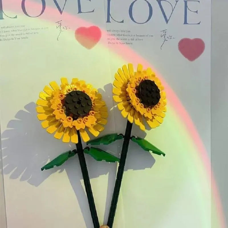 ¿Buscas un regalo único y creativo para sorprender a una niña? Bloques de construcción forma de Girasol",no solo es un juguete, sino también una hermosa decoración de escritorio.