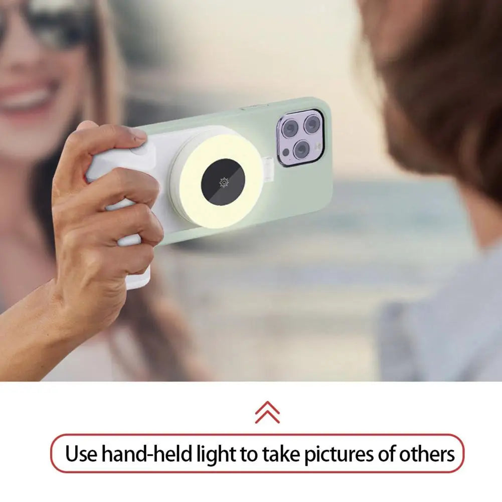 Ilumina tu mejor ángulo con esta mini luz LED magnética para selfies!