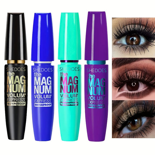 Logra una Mirada Intensa y Definida todo el día sin Retoques con esta Máscara de pestañas Waterproof.